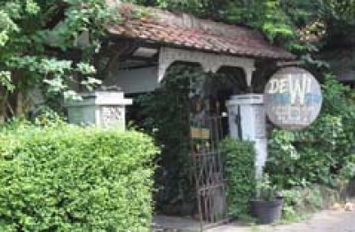 Dewi Homestay
